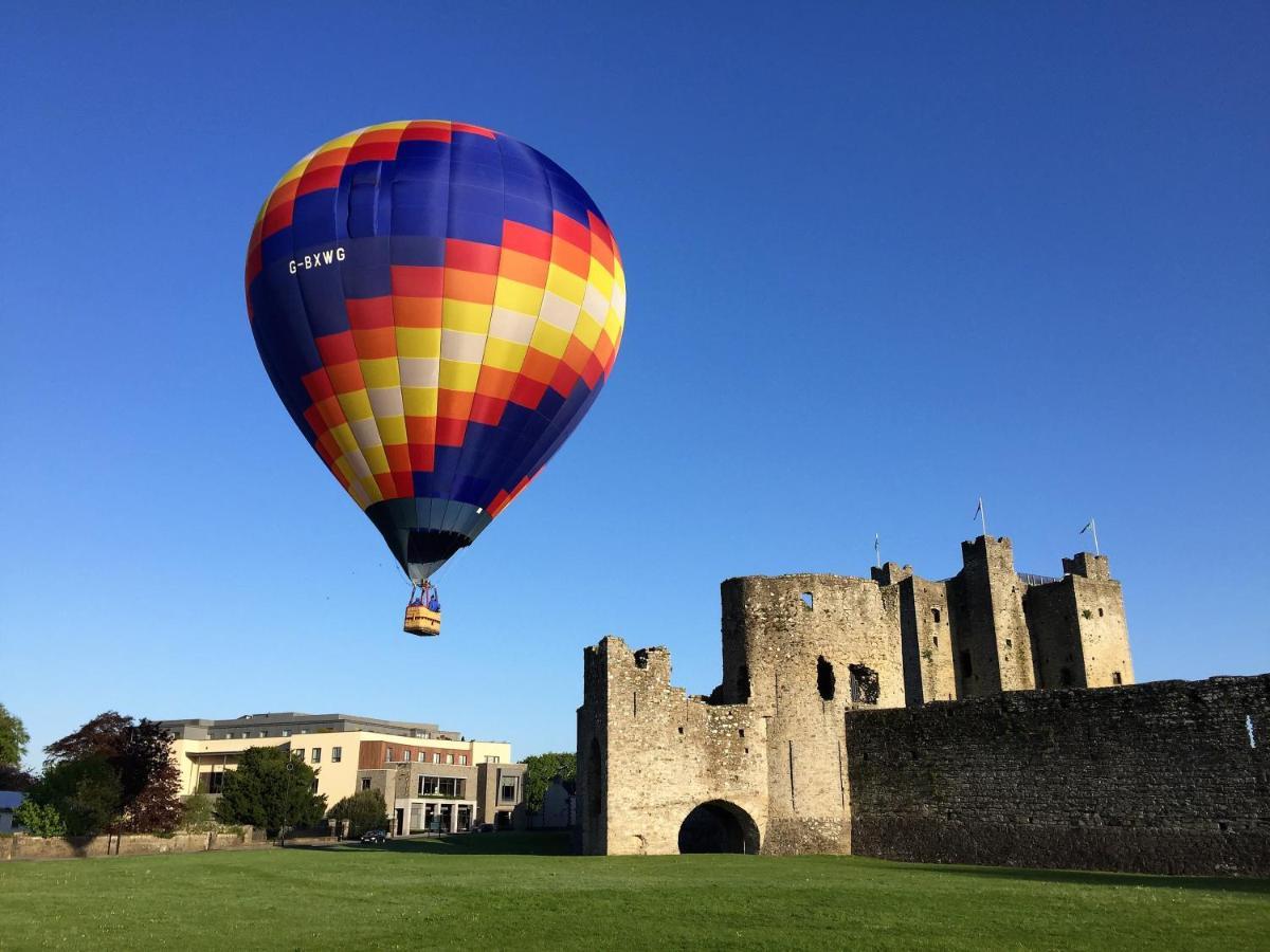Trim Castle Hotel Εξωτερικό φωτογραφία