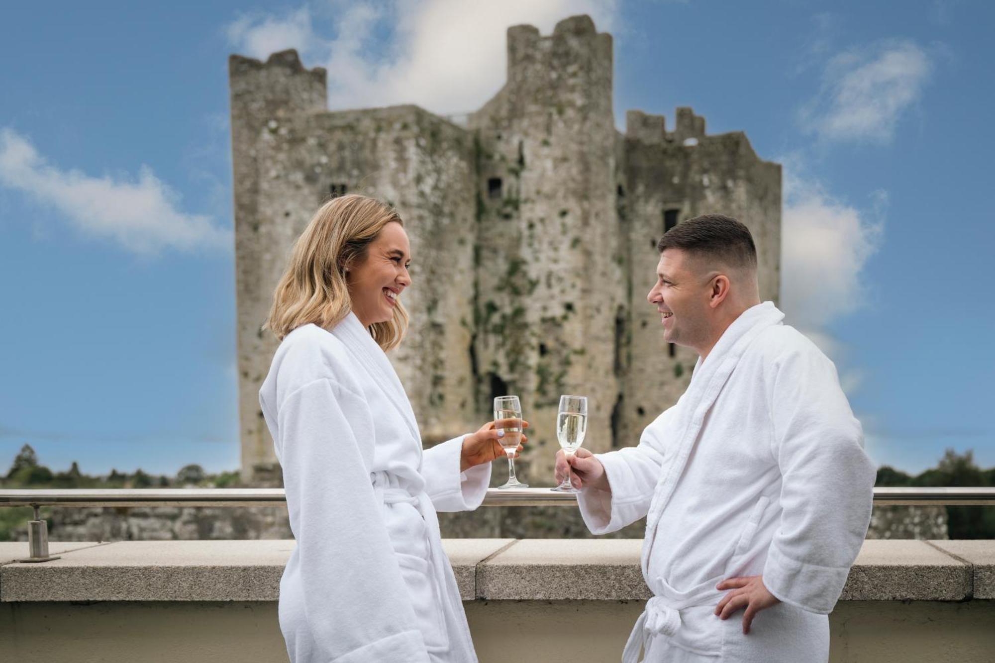 Trim Castle Hotel Εξωτερικό φωτογραφία